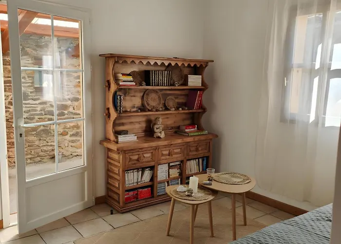 De La Rode * Saumane